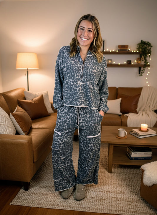 Mineral Wash Animal Print Grey